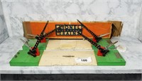 Lionel Automatic Crossing Gate #47, Postwar