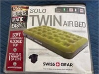 SOLO TWIN AIRBED WITH PUMP