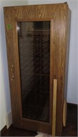 Wine chilling cabinet, works fine