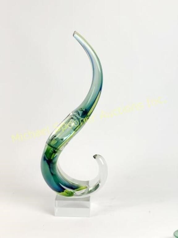 MURANO STYLE HAND BLOWN ART GLASS FIGURINE