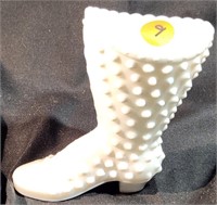 Vnt. Fenton milkglass hobnail boot