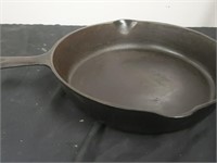 10 inch cast iron pan
