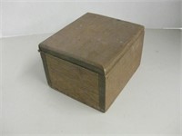 6" x 5" x 4" Felt Lined Lidded Wood Box