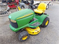 John Deere LT180 Riding Mower