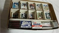 Mixed baseball cards 1980s to 1990s