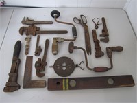 Nice Lot Of Assorted Vintage Petina Tools