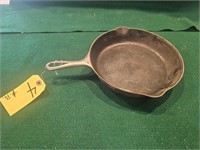 Griswold No 8 704H with Fire Ring Skillet