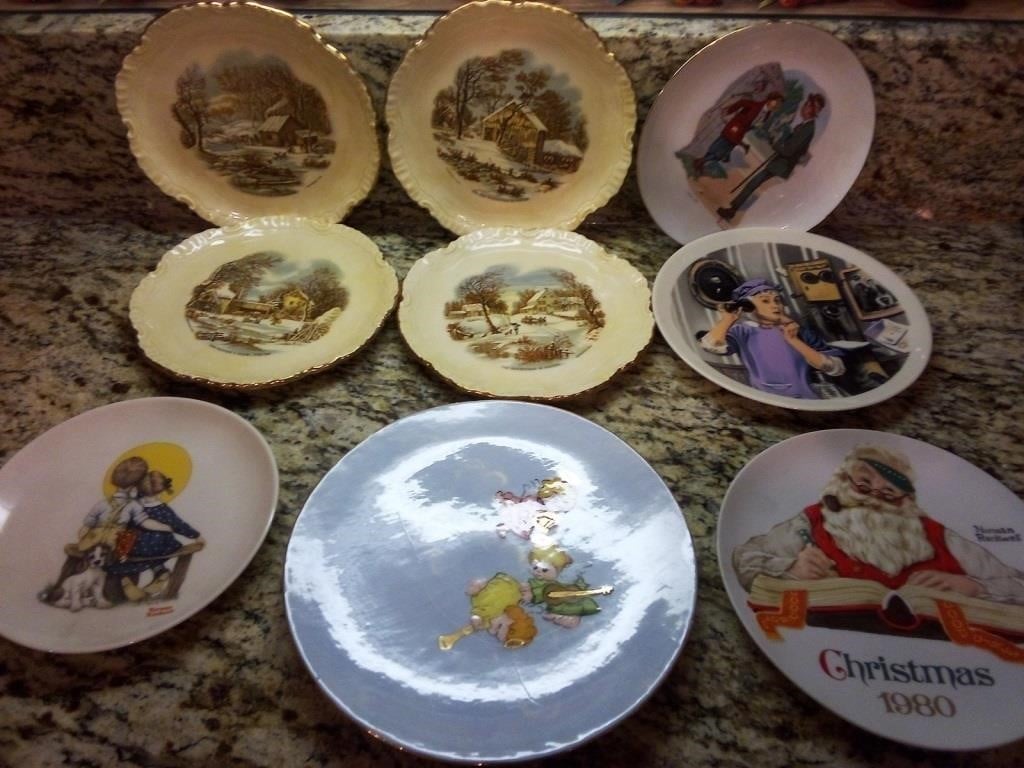 J - LOT OF 9 COLLECTIBLE PLATES K62)