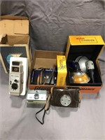 ASSORTED OLD CAMERAS