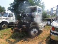 International S/A Road Tractor,