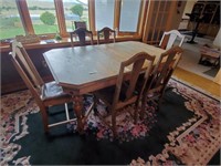 Antique Oak Dining Table w/6 Leather Seat Chairs