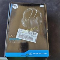 New in box Sennheiser Wireless Headphones RS 135