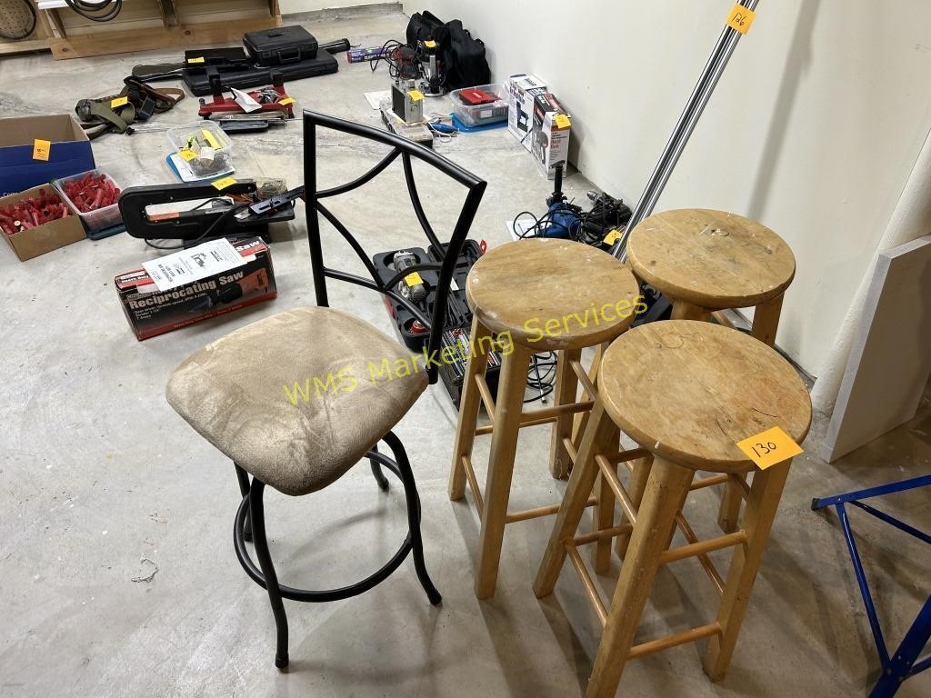 4 Bar Stools