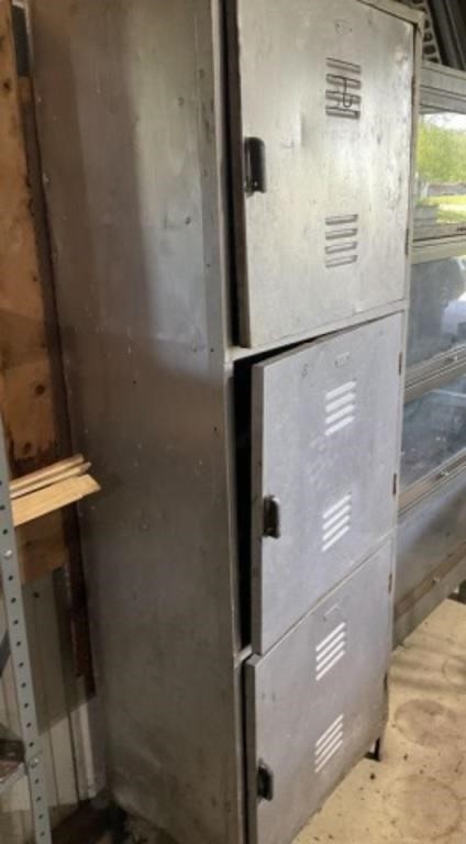 Metal 3 Door Locker/ Cabinet 26x75x18