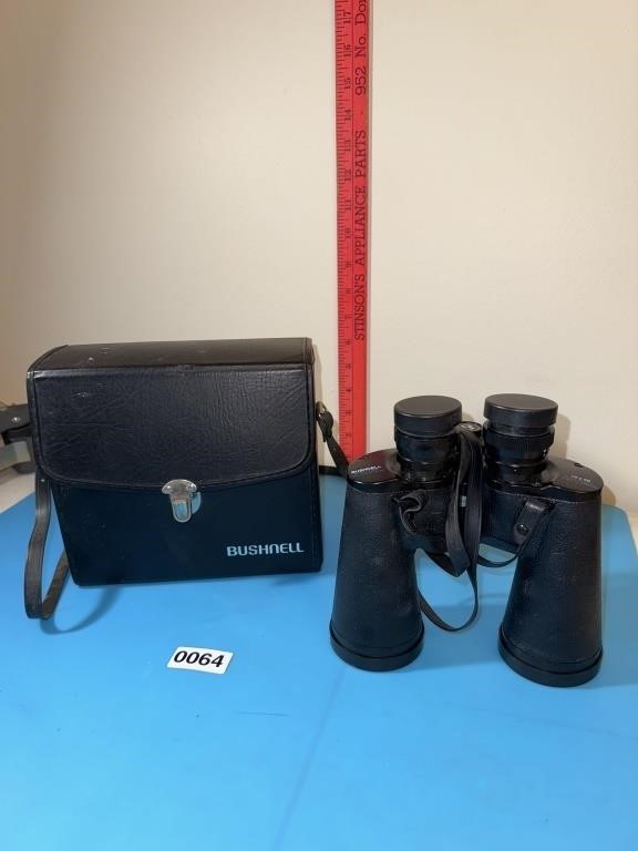 Bushnell binoculars 10 x 50  w/case