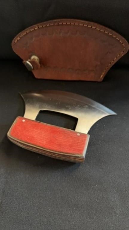 Ulu knife with leather sheath