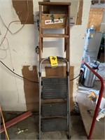 Step Ladder & Wooden 6FT Ladder