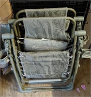 Large Dog Crate & 2 Lounge Chairs