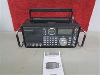 Grundig Satellit 750 Band Radio