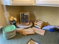 Corner Lot! Chargers/Cutting Boards & Plates