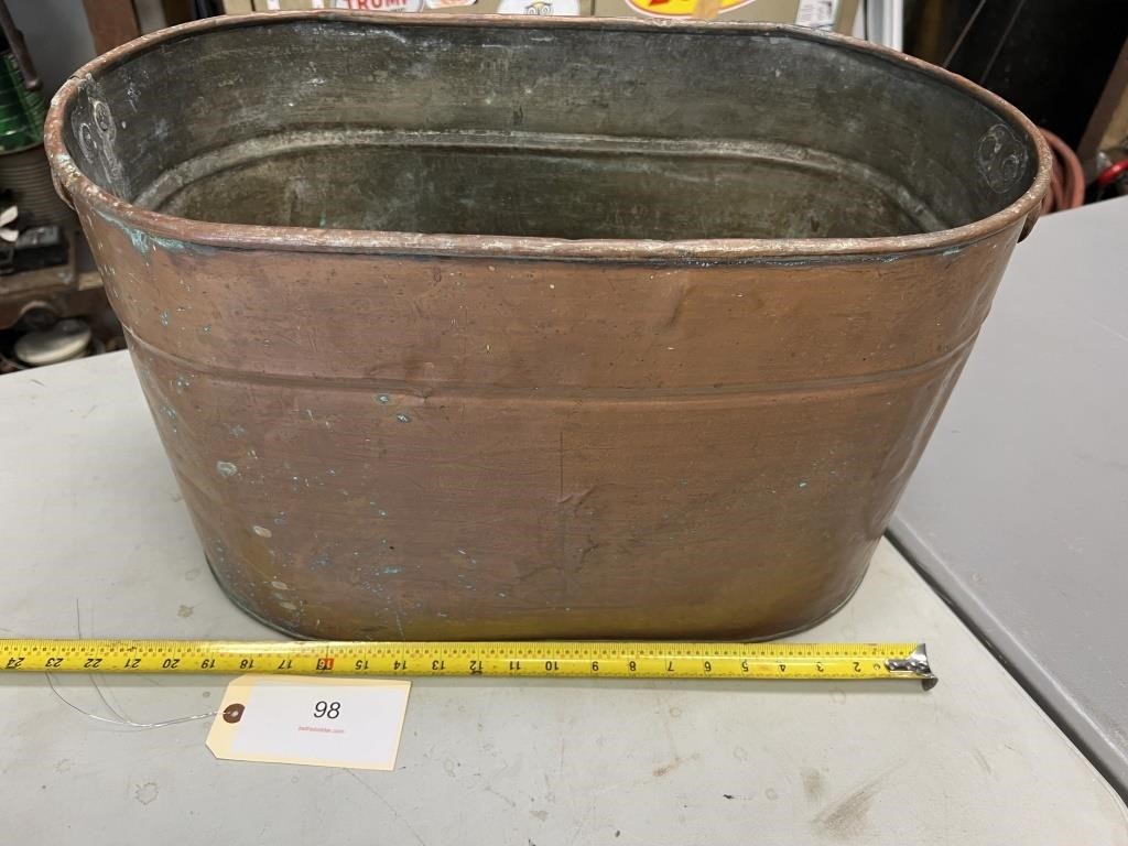 LARGE COPPER TUB