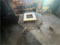 HOMEMADE ROLLING METAL WORKBENCH/WELDING TABLE