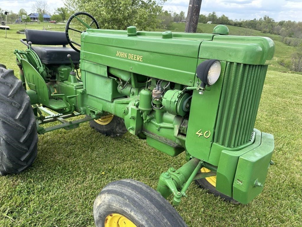 John Deere 40S Tractor
