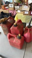 4 gas cans, biggest 2.5 gallon