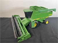 John Deere 9500 Toy Combine