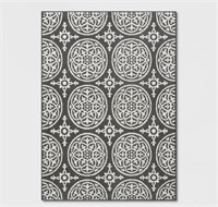 4'X5'6" Washable Medallion Accent Rug