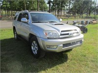 1834) 2004 Toyota 4Runner 4WD V8, runs good,