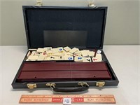 SET OF LARGE RUMMY SET IN CASE