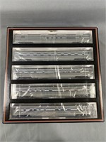 NIB HO Scale 5-Car Passenger Set