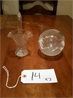 (1) Glass Egg Candy Dish With Frosted Bottom,