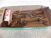 VINTAGE WRENCHES, SQUARE NAILS