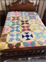 Hand stitched quilt - 76 in x 64 in