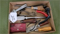 LOT OF HAND TOOLS