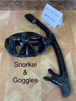 Snorkel and Goggle Set