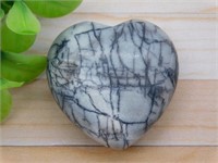 ZEBRA HEART ROCK STONE LAPIDARY SPECIMEN