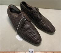 PAIR OF VINTAGE BALLY MENS SHOES