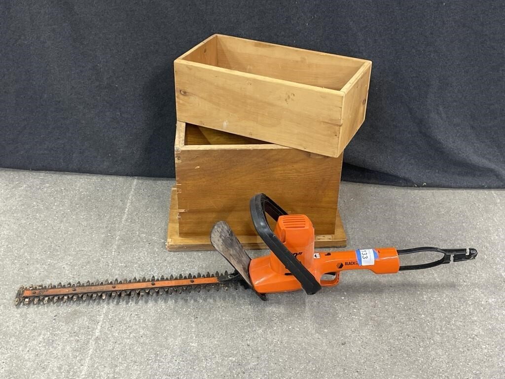 Black & Decker Electric Hedge Trimmers, Wooden Box