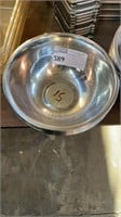 15 STAINLESS STEEL BOWLS