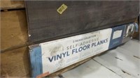 Self adhesive vinyl floor planks