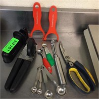 LOT: Measuring Spoons, Can Opener, Shearing