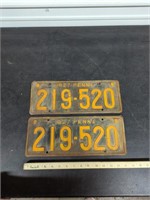 Set of 1927 PA plates