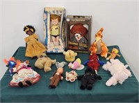 SMALL TABLE OF TEDDIES & DOLLS - 14 PIECES