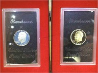 Pair of Silver Eisenhower Dollars in cases - 1971