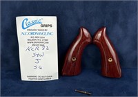 Smith & Wesson J Frame Rosewood Pistol Grips
