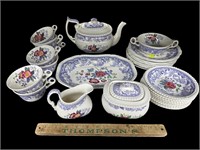 29 pieces Copeland Spode mayflower