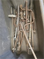 Tote lot of torque wrenches